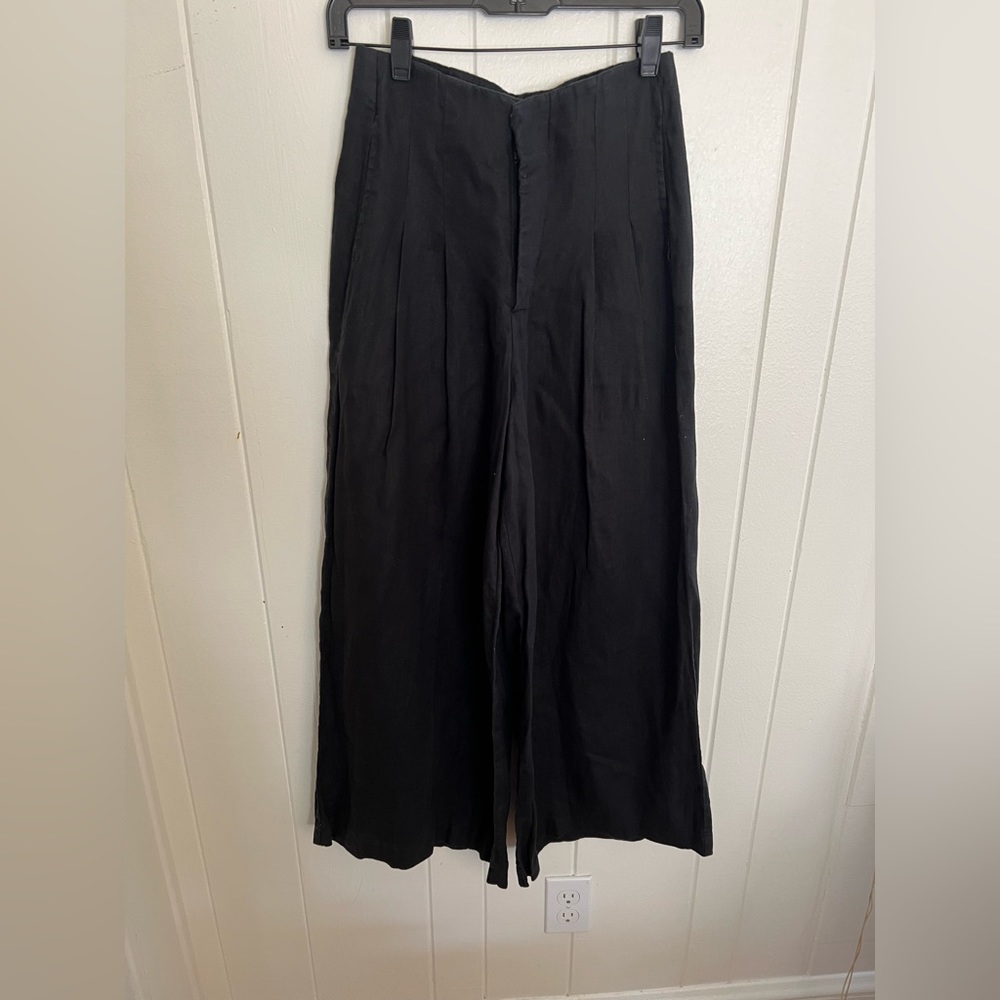 High waisted Lanhtropy XS linen black crop pants